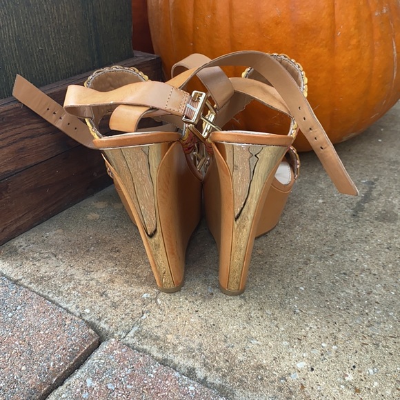 Women’s shoes - Picture 4 of 4